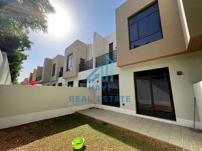 🏡 "تاون هاوس مشرق بغرفتي نوم للإيجار في مساكن نسمة، الشارقة | منزل واسع وعصري"