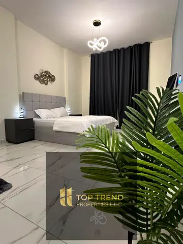 EXTRA LARGE II ELEGANCE STUDIO WITH BALCONY II INVESTOR DEAL