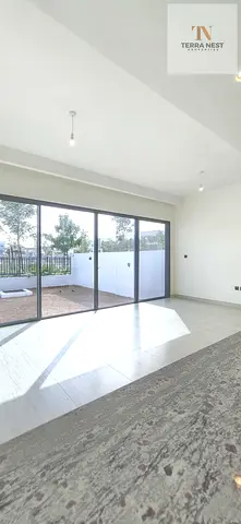 WATERFRONT LIVING | 3BR + MAID | PRIVATE GARDEN