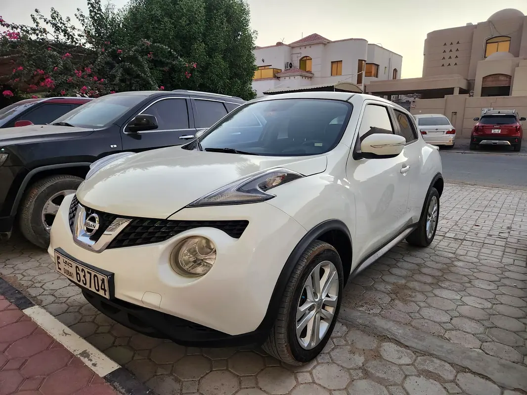 Nissan Juke 2016 — photo 1 of 15