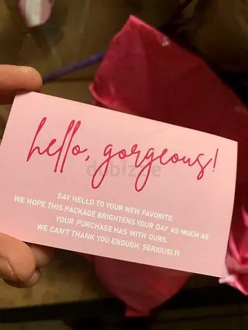 Pink Hello, gorgeous! gift card with pink gift bag