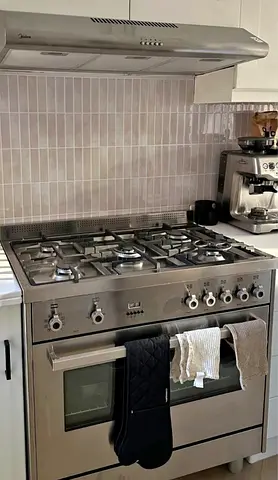 Bertazoni 90 cm top Gass oven electric range 5 burnr Gass cooker