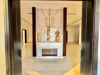 Fully Upgraded 6BR Luxury Home in Prime Al Jazzat Location