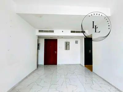 Nice 2 bhk in 50k with gym, pool parking free