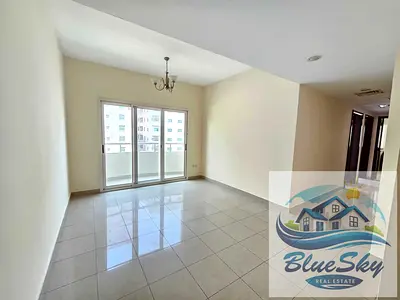 Central ac 2bhk with balcony Fully open view just for rent 36k