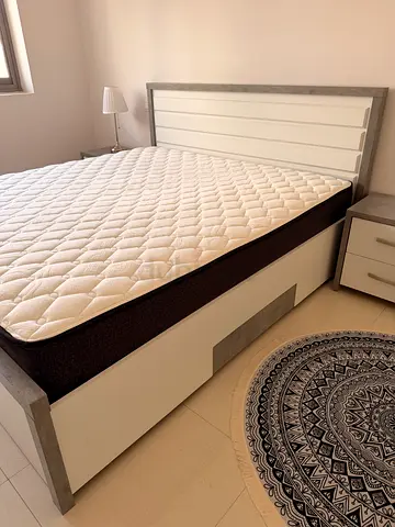 6-piece bedroom set with mattress - excellent condition. Bed size: 180x200cm