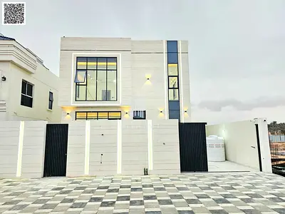 فيلا مودرن 5غرف ع شارع رئيسى ارتداء كبير امام الفيلا