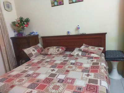Sale: Sale : Sale (Double bed+ side tables)