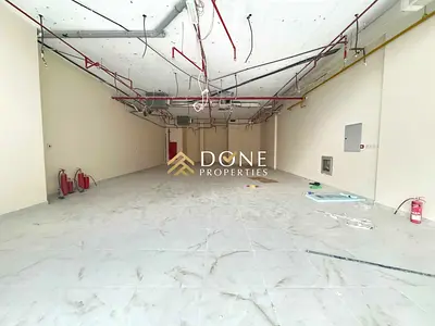 30 days free luxury shop very prime lecation ready to move business area only jest 175k