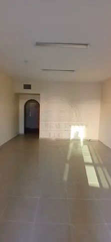 🏡 Special Hot Offer – Spacious 2BHK Flat for Rent | AED 40,000 Only! Description: Looking for a sp