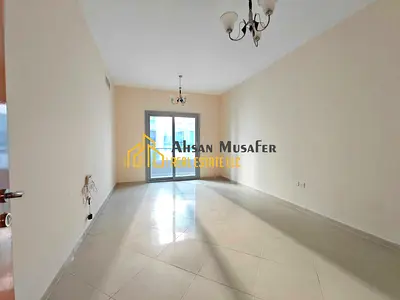NO COMISSION//LAVISH 2BHK//BALCONY+SEPARATE HALL//2 WASHROOM//FLEXIBLE PAYMENT PLAN//SAHARA CENTER SAME LINE