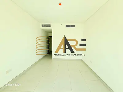 No commission 12 cheaqes Luxurious 2bhk apartment close kitchen all master bedrooms covered parking.