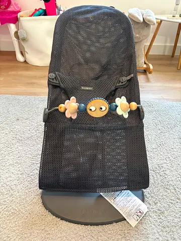 Baby Bjorn bouncer as new! With toy included