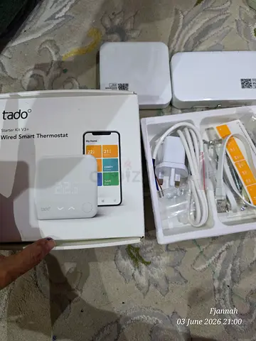 Tado Wired Smart Thermostat with accessories - working condition