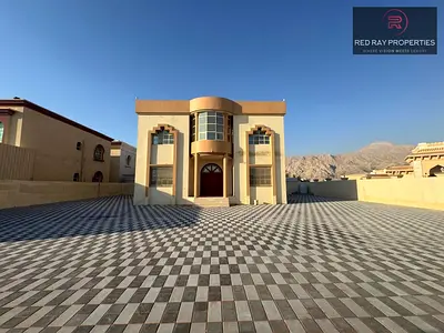 Upgraded and Well-Maintained 6BHK Villa for Rent