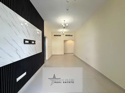 VERY SPACIOUS 2 BEDROOM APARTMENT AT THE MAIN LOCATION READY TO MOVE.