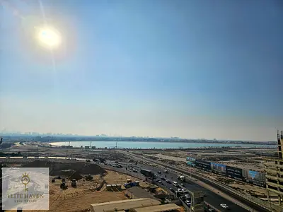** SEAFRONT LUXURIOUS-2BHK GYM POOL BALCONY COVERED PARKING **