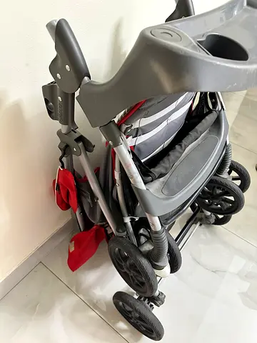 Graco Foldable Baby Stroller in Red and Grey