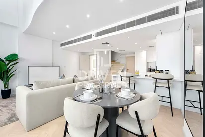 Lavish Duplex | Upgraded Unit | Fully Furnished