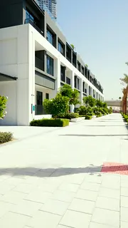 Exclusive Podium Villa | Separate Entry | 3BR + M
