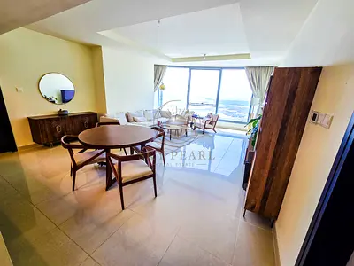 Luxurious 3 BR+M apartment in Sun Tower | Two parkings | High Floor