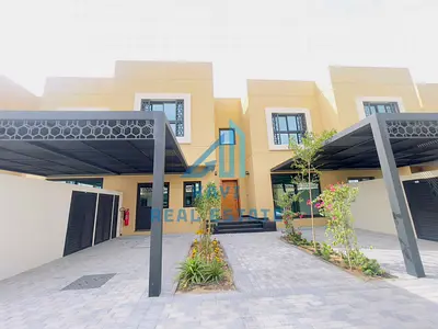 Luxurious 4-Bedroom, 2 Master townhouse for sale in SSC Sharjah