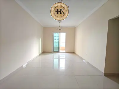 Live Big for Less – Spacious 2BHK Close to Malls