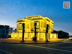 Classic villa with an elegant design, corner unit, 6 master bedrooms, 3 floors, private pool, in a v