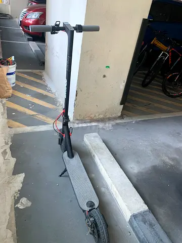 Used electric kick scooter - sturdy city commuter, good condition