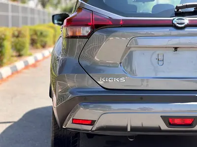 صورة 7 لـ 2022 Nissan KICKS