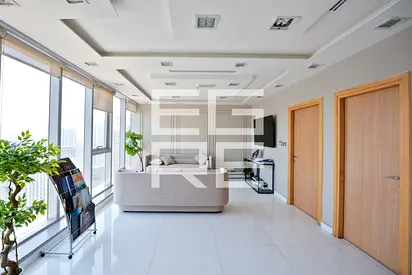 Fully Furnished | High End | Glass Partitions