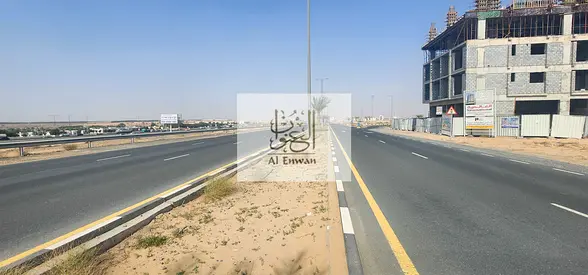 ارض تجارية للبيع تصريح ارضي+محلات+٤طوابق ، منطقة ب   تلال ستي