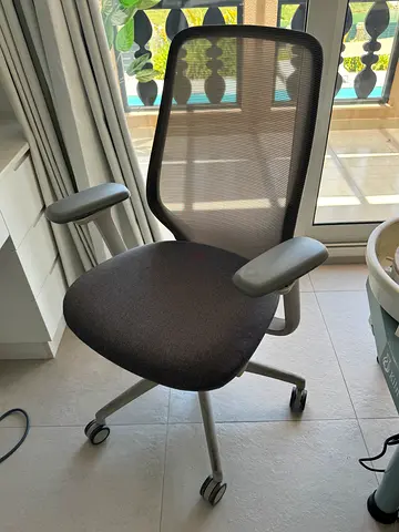 Modern Ergonomic Mesh Office Chair in Grey