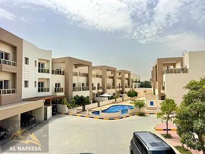 4BR Villa in Community | Private Backyard I Pool