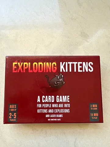 Exploding Kittens card game - original edition (like new) + Streaking kittens expansion
