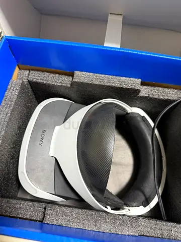 Sony PlayStation VR1 headset - with original box ( camera and controller, ETC all included)