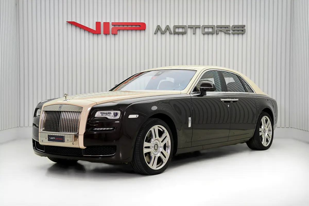 Rolls-Royce Ghost 2016 — photo 1 of 10