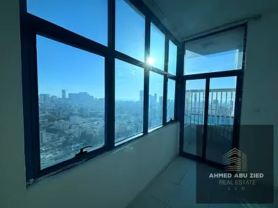 أكبر شقة 3 غرف وصالة للإيجار السنوي في أبراج الفالكون – الراشدية 2 عجمان | 3 بلكونات بإطلالة مفتوحة – 50,000 درهم – 4 دفعات