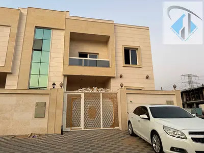 Villa for sale at a great price and in a prime location. 5 bedrooms, super deluxe finishing, freehold ownership, including registration and ownership