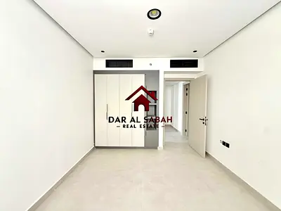 2both Master bedroom with Wadrobes/2Huge balconies/3 washrooms