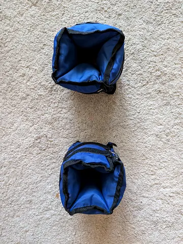 Pair of blue adjustable ankle/wrist weights - 2kg each (4 kg total)