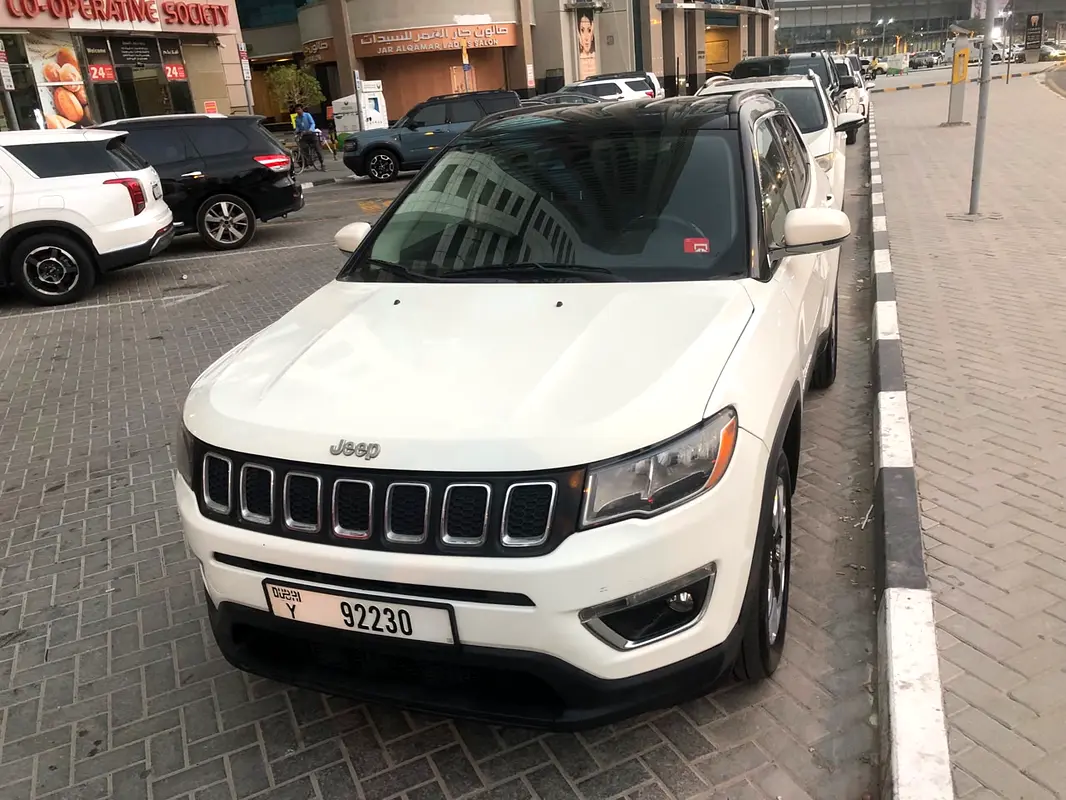 Jeep Compass 2021 — photo 1 of 16