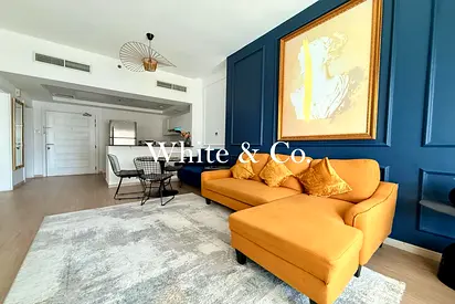 Upgraded | Fully-Furnished | Lake Views