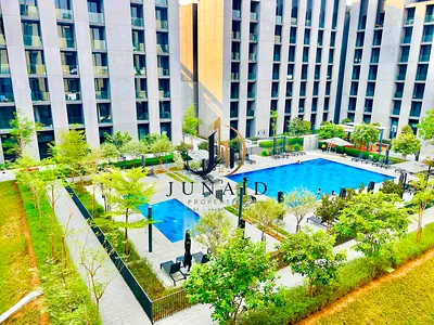 POOL VIEW//WITH BALCONY//AMZING VIEW//-READY TO MOVE//-