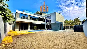LUXIRIOUS VILLA FOR RENT WITH PRIVATE POOL