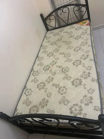 Single Bed with Mattress