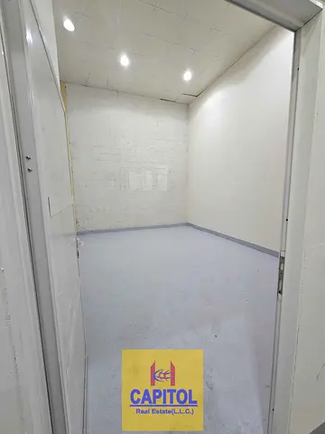 EFFICIENT AND READY TO OPERATE WAREHOUSE SPACE IN AL QUOZ 4