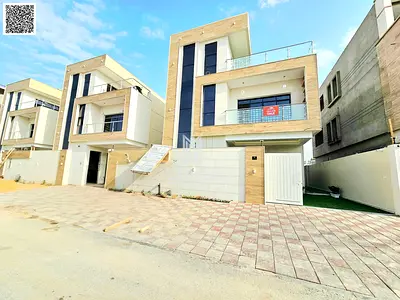 Modern villa with luxurious finishes, 6 bedrooms, swimming pool, and rooftop terrace, located directly behind Jasmine Park.