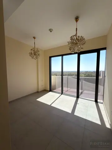 READY TO MOVE I MUSHRIF PARK VIEW | 3BHK With Maid's/Storage Room (PRICE NEGOTIABLE)