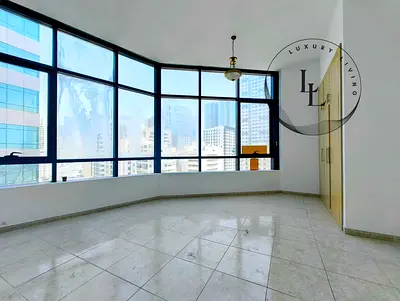 Spacious and beautiful 3bhk, chilller and parking free.